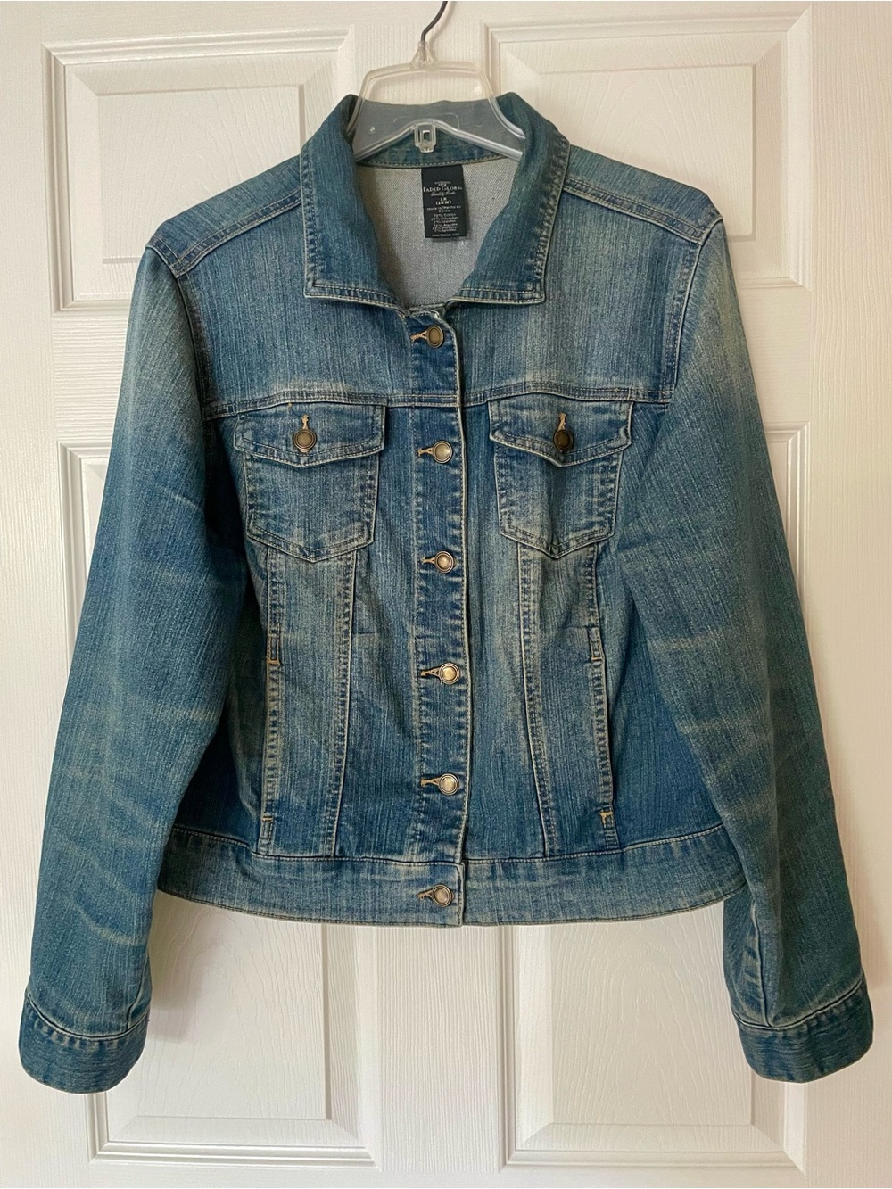 Faded Glory Women's Classic Denim Jacket Vintage Faded Blue